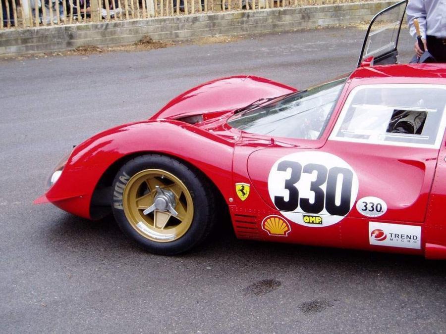  Ferrari 330 P3 1966 года  (фото 3 из 19)